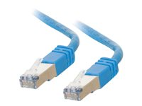 C2G Cat5e Booted Shielded (STP) Network Patch Cable - Kytkentäkaapeli - RJ-45 (uros) to RJ-45 (uros) - 5 m - STP - CAT 5e - valettu - sininen 83774