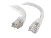 C2G Cat6a Booted Shielded (STP) Network Patch Cable - Kytkentäkaapeli - RJ-45 (uros) to RJ-45 (uros) - 50 cm - STP - CAT 6a - valettu, piikitön, säikeinen - valkoinen 89934